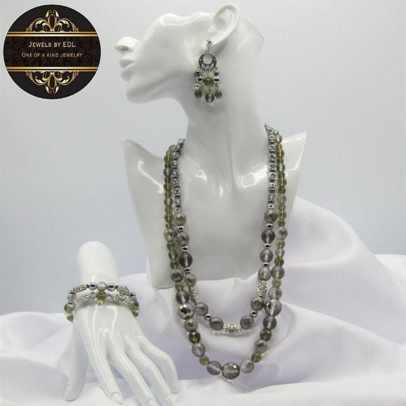 Gray and Silver Colour Beaded Jewelry Set - Picture 1 of 6